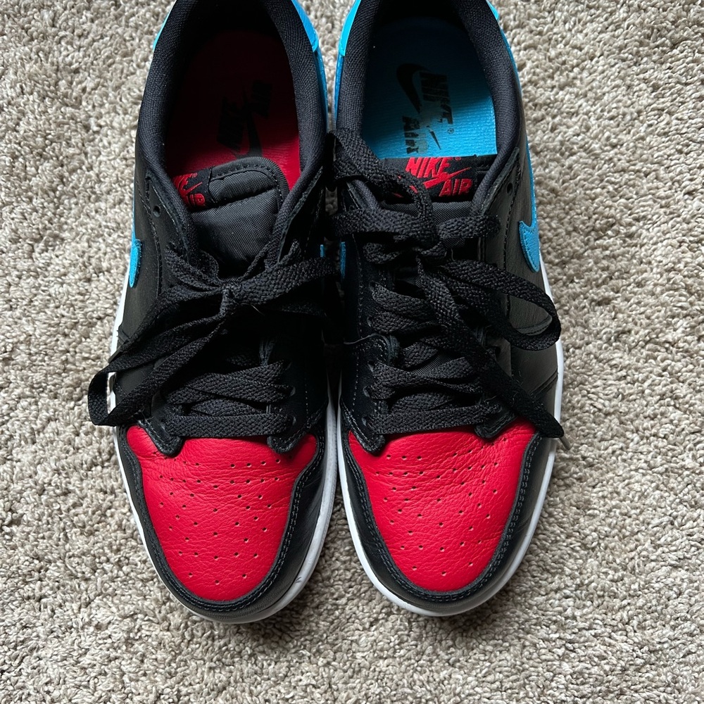 Nike Air Jordans (women’s) - Picture 4 of 10